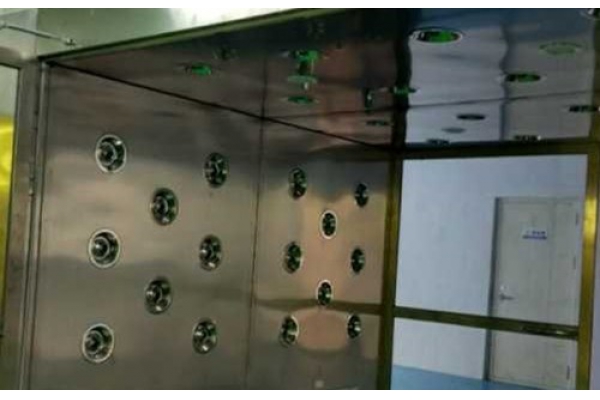 无尘车间装修风淋室的作用有哪些？