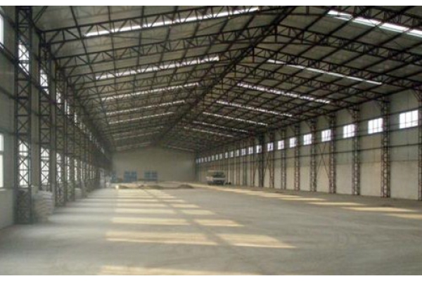 钢结构厂房装修如何提高安装精度？